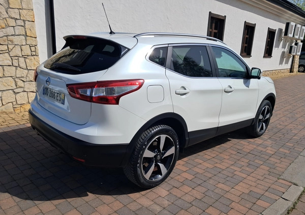 Nissan Qashqai cena 49800 przebieg: 120000, rok produkcji 2015 z Lublin małe 781